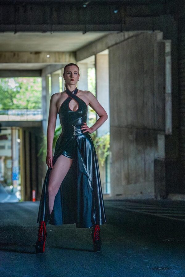 domina-black-valcyria_2024805